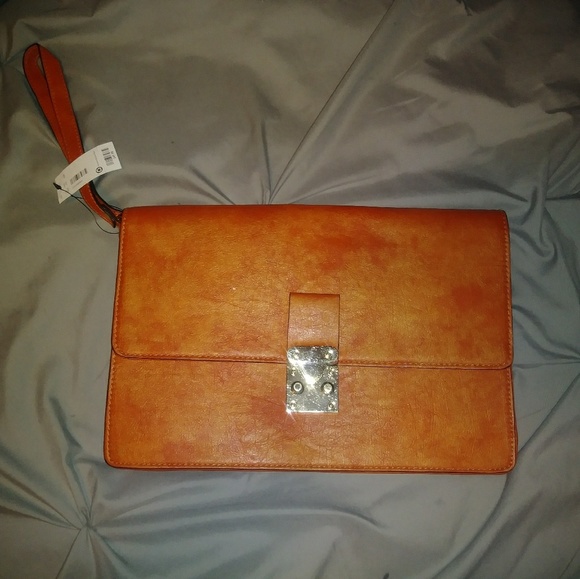 Purse - Picture 1 of 2